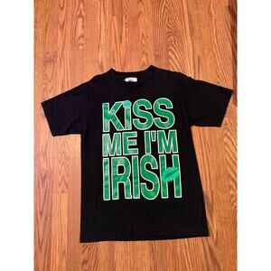 True Vintage Kiss Me I’m Irish